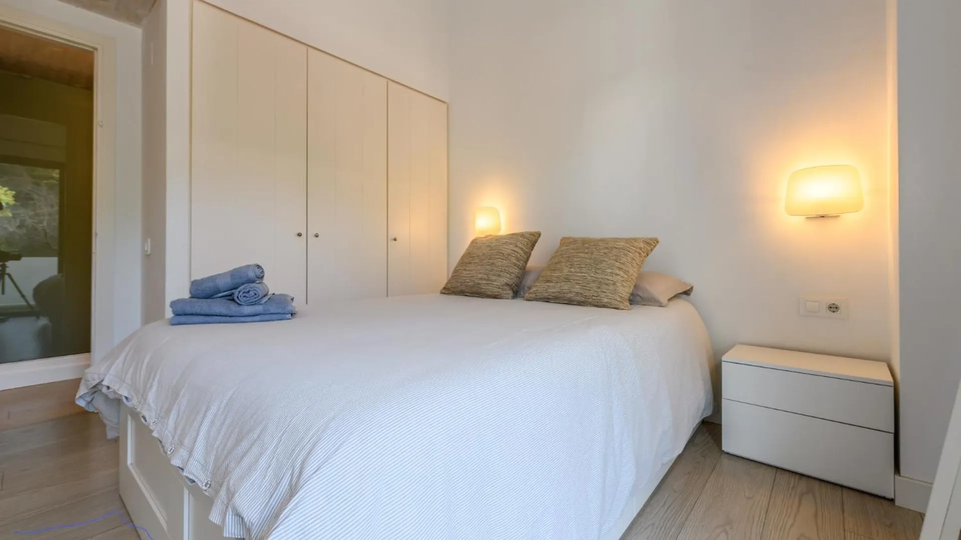 Duplex Sa Tarongeta - 5' Playa I Vistas I Terraza 20M2 I Ascensor I Equipado Apartment Cadaques
